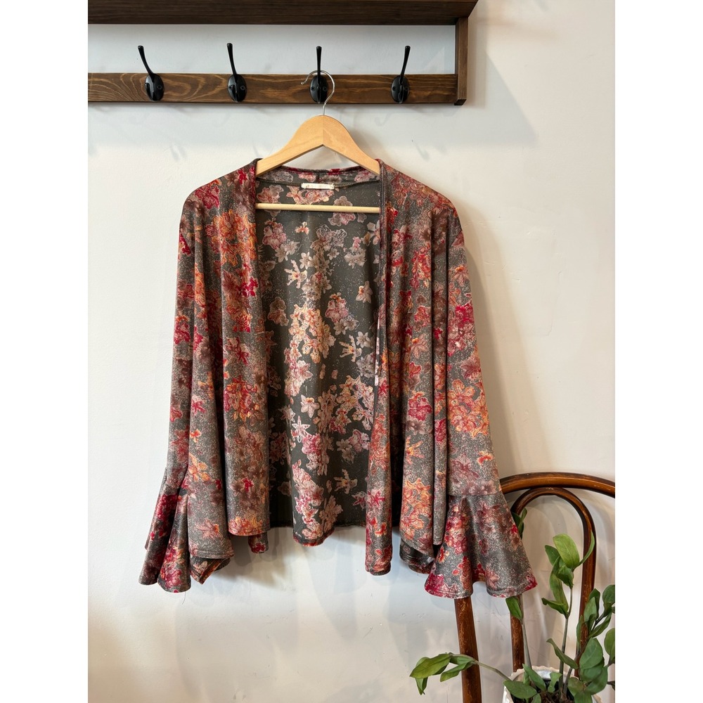 Entro Floral Open Front Bell Sleeve Velvet Kimono